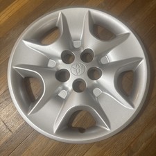 2000 - 2005 Toyota Celica Hubcap 1998 - 2003 Toyota Sienna Hubcap Oem 2000 - 2005 Toyota Celica Hubcap 1998 - 2003 Toyota Sienna Hubcap Oem