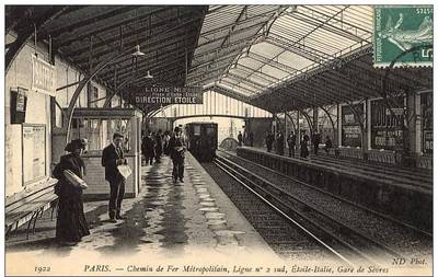 PARIS Linie Nr. 2 Südstern-Italien; Bahnhof Sèvres