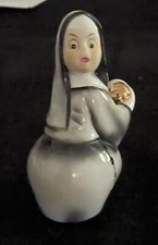 Baseball Pitching Nun - Lefton figurine 4.5” tall (KW1428) - golden ball