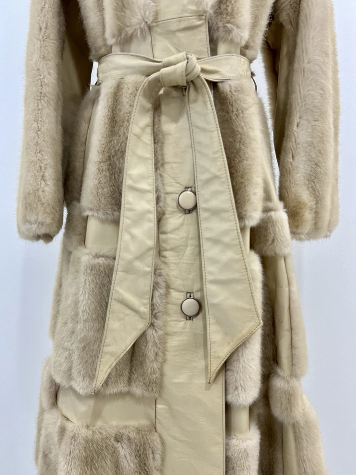 Abrigo Penny Lane de Colección Piel Sintética Largo Cuero Retazos Tissavel Francia Talla 10 Único Foto 4 de 4