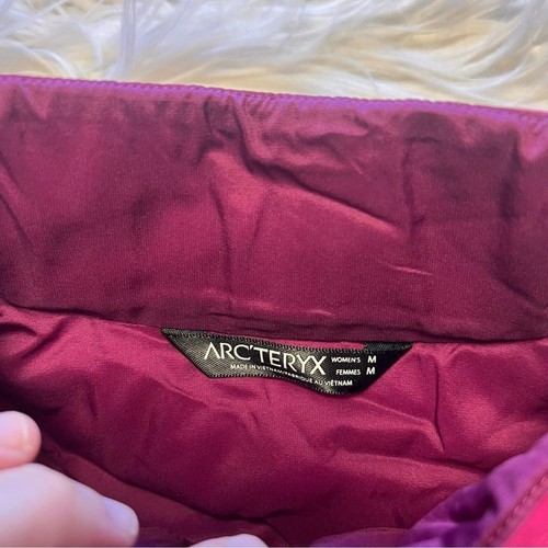 Arc'teryx Women's Pink Jacket - Picture 7 of 9