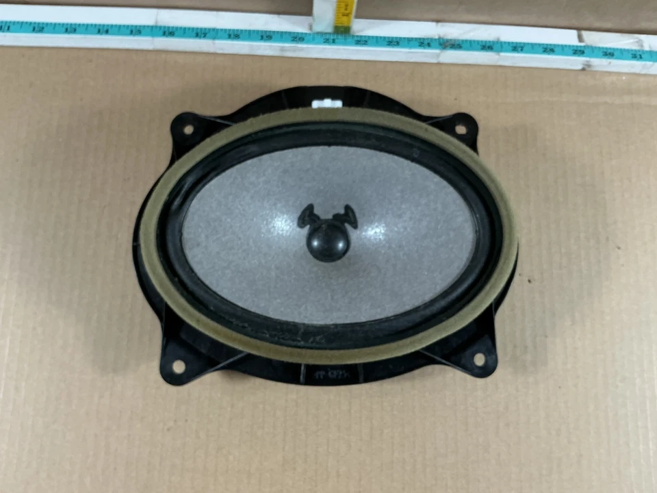 2011-2020 Toyota Sienna Front Left Side Door Audio Sound Speaker 86160-AA420 OEM Foto 3 de 4