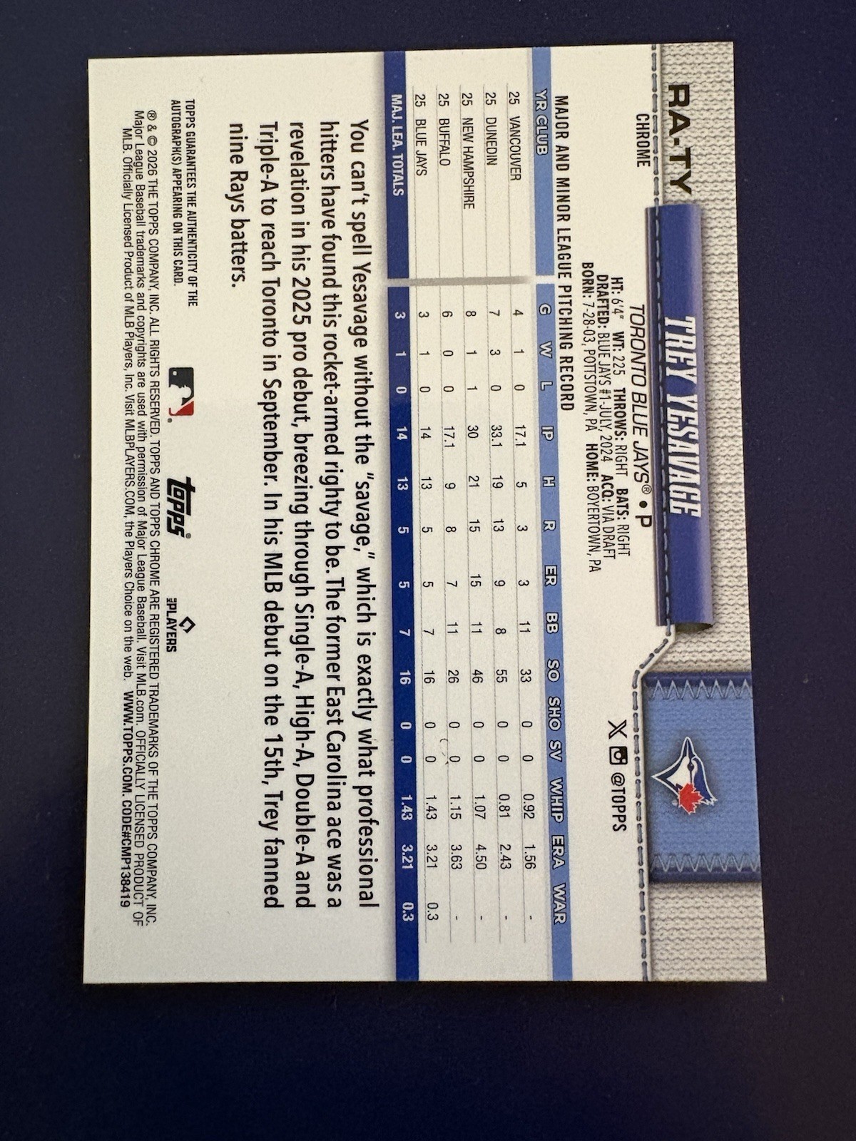 2026 Topps Chrome Sapphire Trey Yesavage Auto #22/75 RC Blue Jays  view 2
