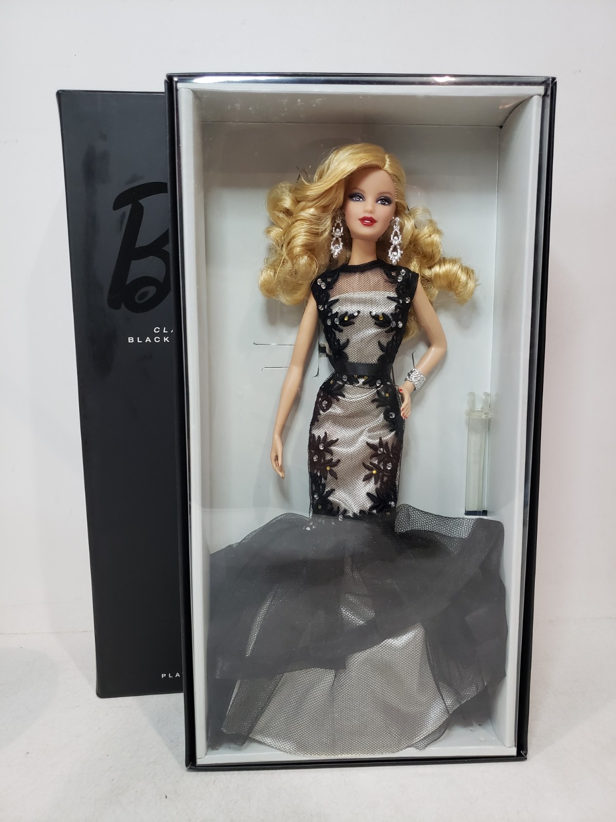 CLASSIC EVENING GOWN BARBIE DOLL 2014 BFC EXCLUSIVE PLATINUM MATTEL CGT31 NRFB 