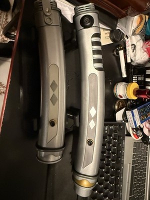 Star Wars Galaxy's Edge Ashoka Tano Legacy Lightsaber Set Retired