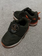 Tu Boys Trainers Green Dino Size 6