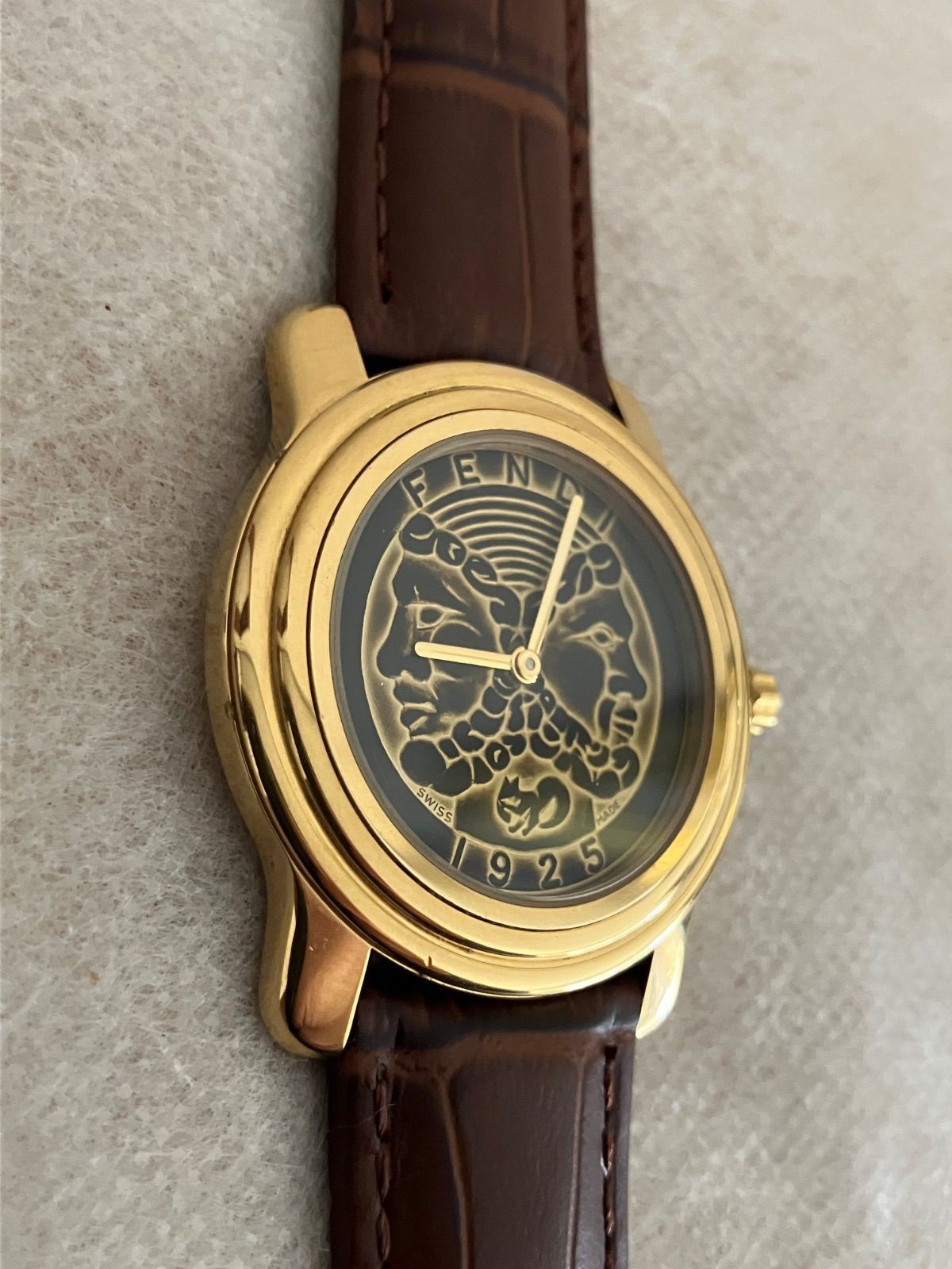 Fendi Gold & Black Quartz Watch 33mm Leather Band New Used From Japan thumbnail 3