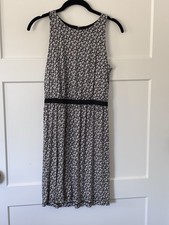 Loft sleeveless floral dress in black white XS keyhole back contrast waistband