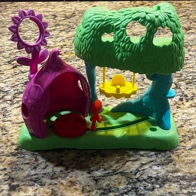Fisher Price Trolls Imaginext Flower Fun Campsite Playset