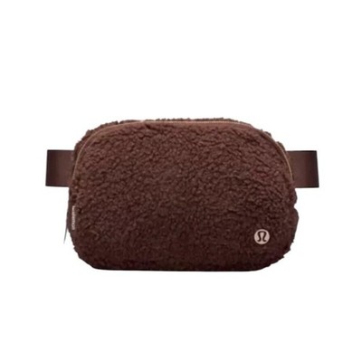 Lululemon Everywhere 2L Belt Bag Women's One Size Lg Fleece Brown Fanny Pack