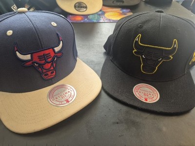 2 Chicago Bulls Snapback Caps Mitchell & Ness NBA Hats