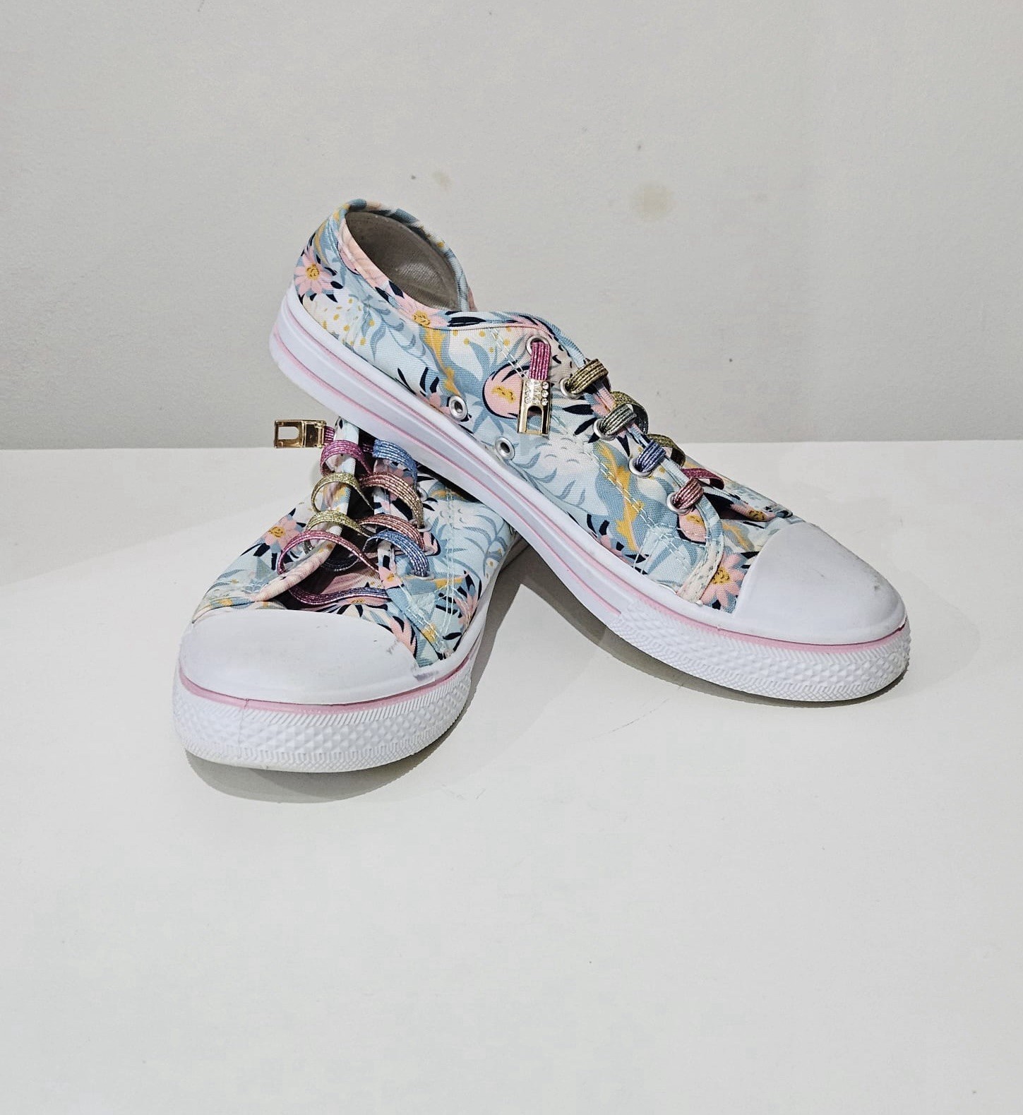 SAOLA Scarpe da ginnastica RedFish in tela floreale taglia UK 6 lacci a nastro multicolore suola platform