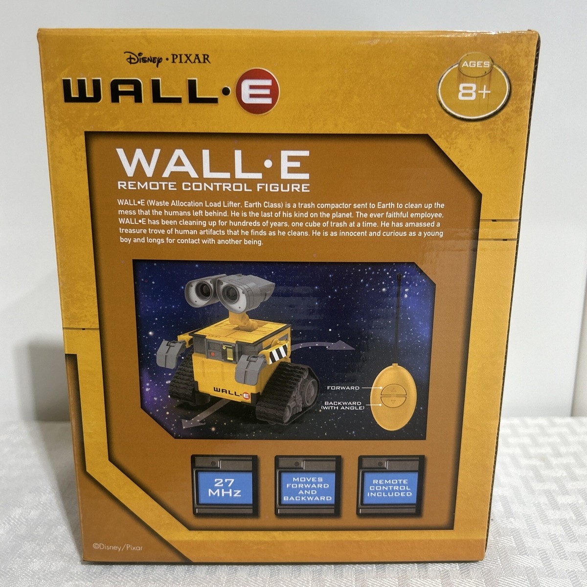 NIB Disney Pixar Wall-E Waste Load Lifter Remote Control Robot