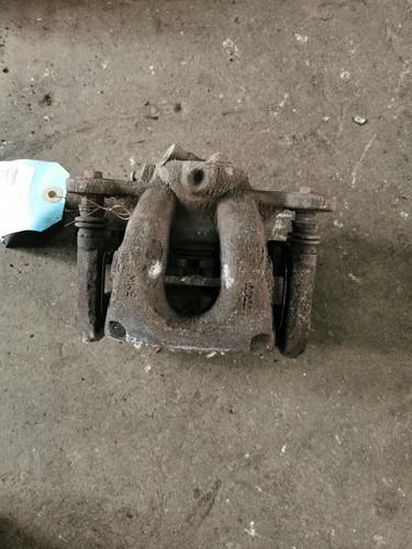 BMW 1er E87 E81 E82 E88 Bremssattel Bremsträger vorne links 54/22  6774681