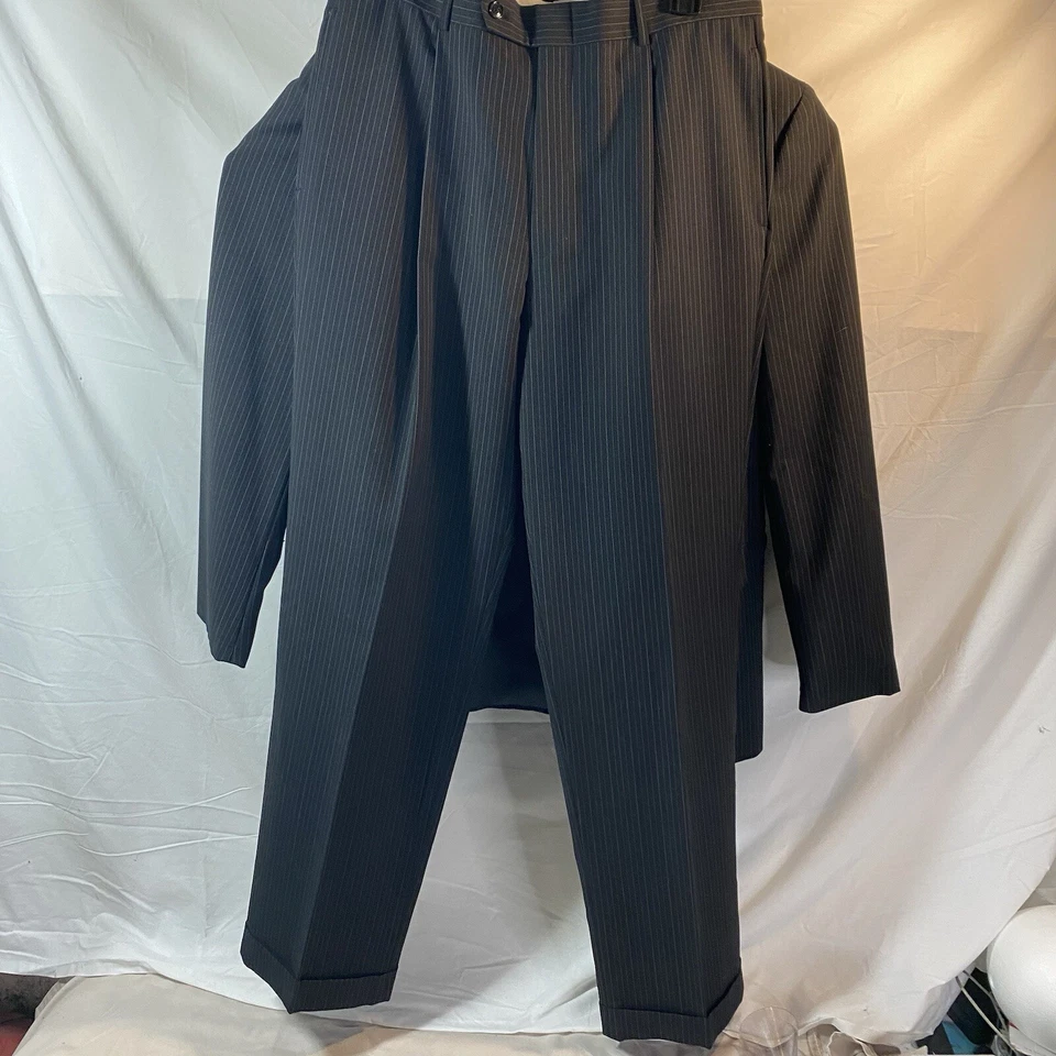 Jones New York 40R 32W Para Hombres Azul Marino A Rayas 2 Piezas Traje Chaqueta Pantalones Usado en Excelente Condición Foto 2 de 4