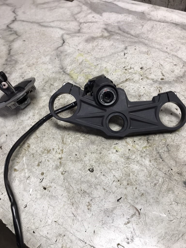 20 Kawasaki Zx 6 636 ZX6 ZX636 K Ninja Ignition Gas Fuel Cap