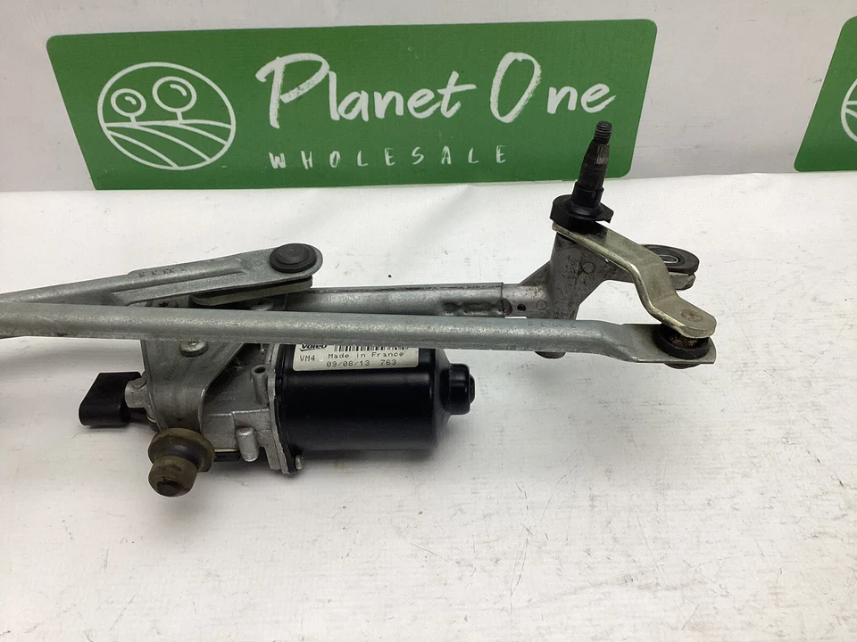 OEM 2014-2017 FIAT 500L LIMPIAPARABRISAS DELANTERO LIMPIAPARABRISAS MOTOR MONTAJE 51922018 Foto 2 de 4