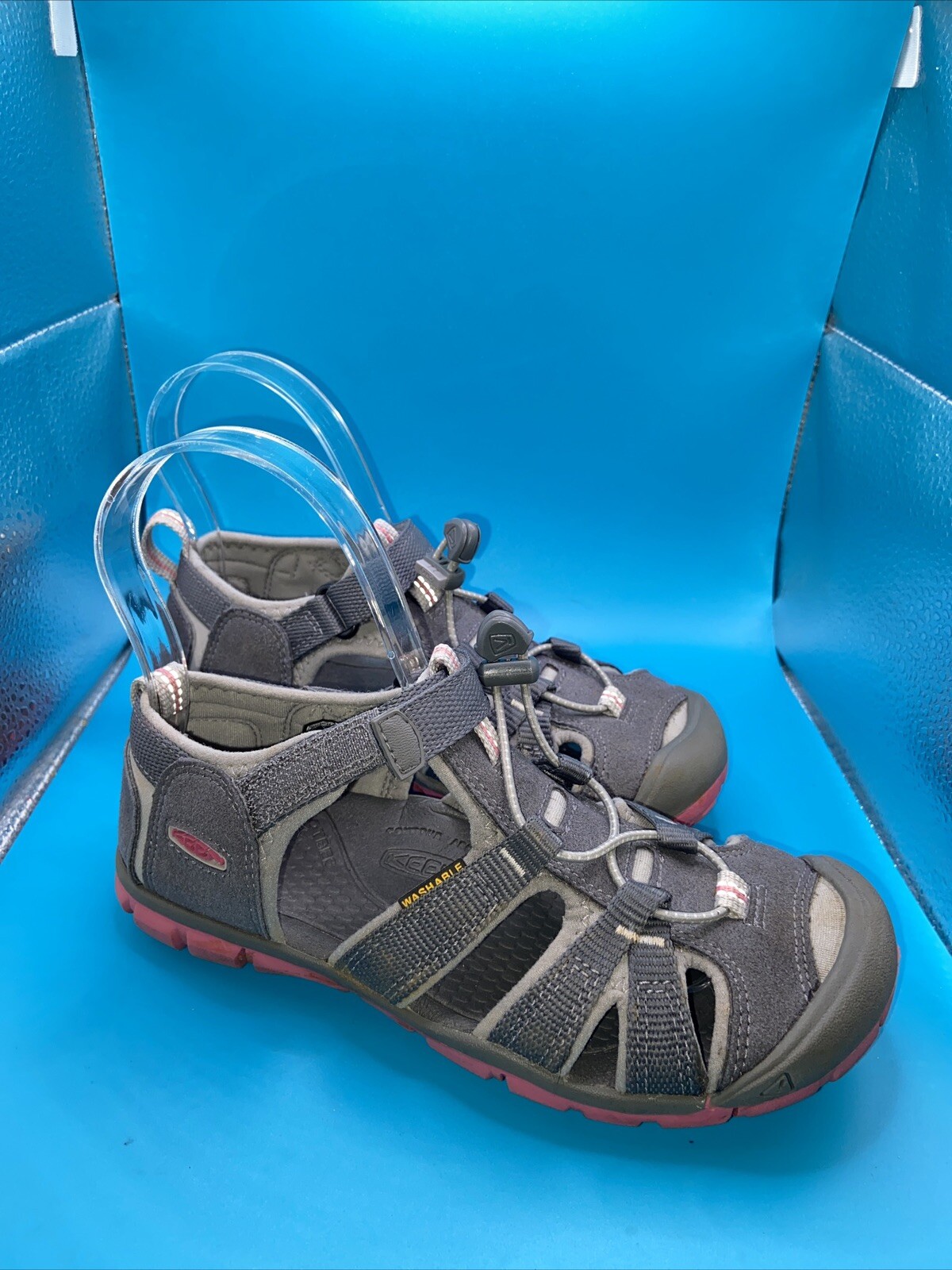 Sandali KEEN taglia gioventù 2 scarpe da acqua U.S. Seacamp 11 CNX grigie punta chiusa 1020702