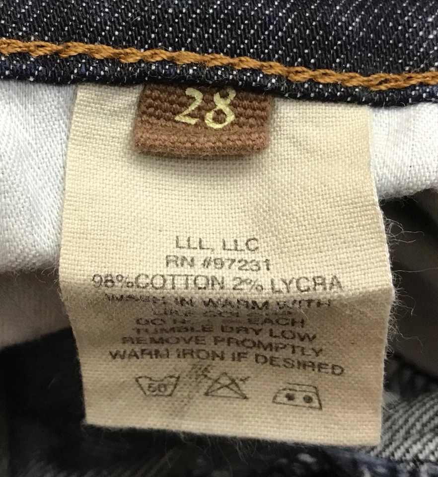 Pantalones de mezclilla We The People para mujer talla 28 (31 X 30 1/4) lavado oscuro corte bota dobladillo Foto 3 de 4