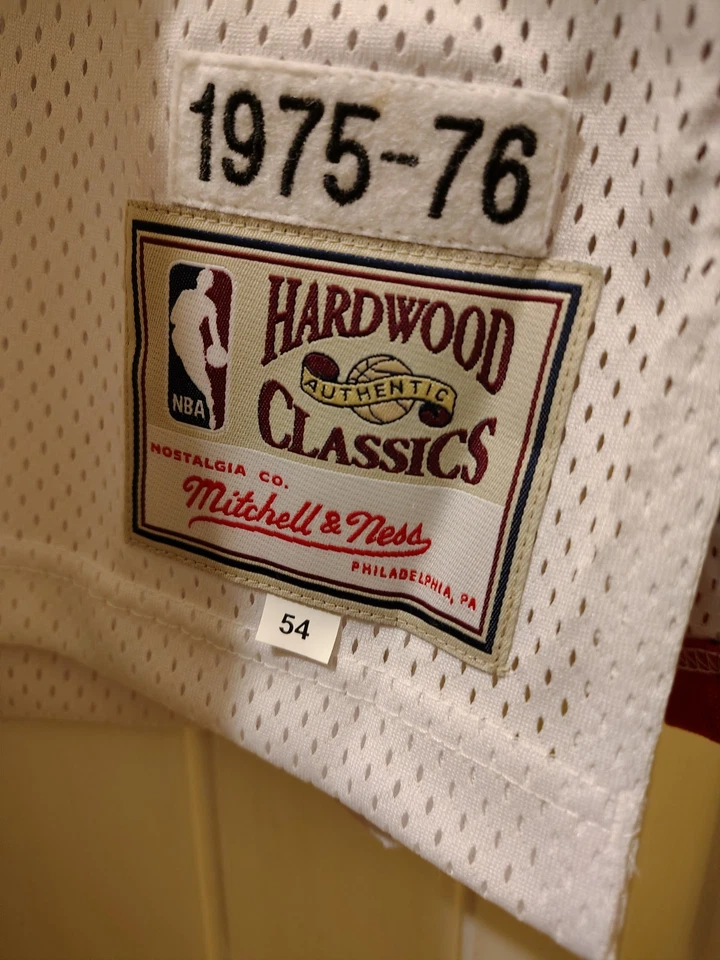 1976 Authentic Mitchell And Ness George McGinnis Sixers Home Jersey 54 - Image 4 of 4