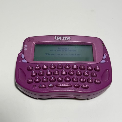 IM ME Handheld Wireless Instant Messaging System Pink Radika Girl Tech Tested