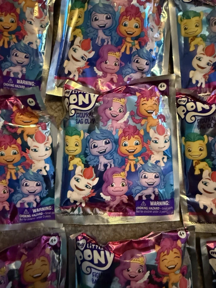 LOT OF 38- 3D Figural Foam Blind Bag Clip My Little Pony The Movie Series Sealed Foto 2 de 3