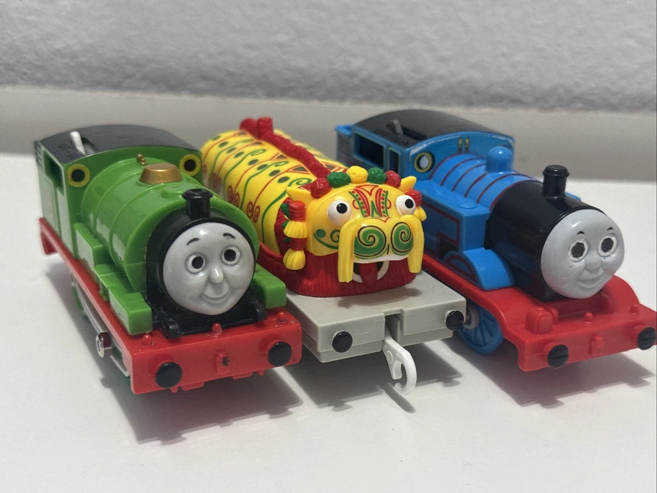 Tomy Thomas y Percy el dragón chino Foto 2 de 4