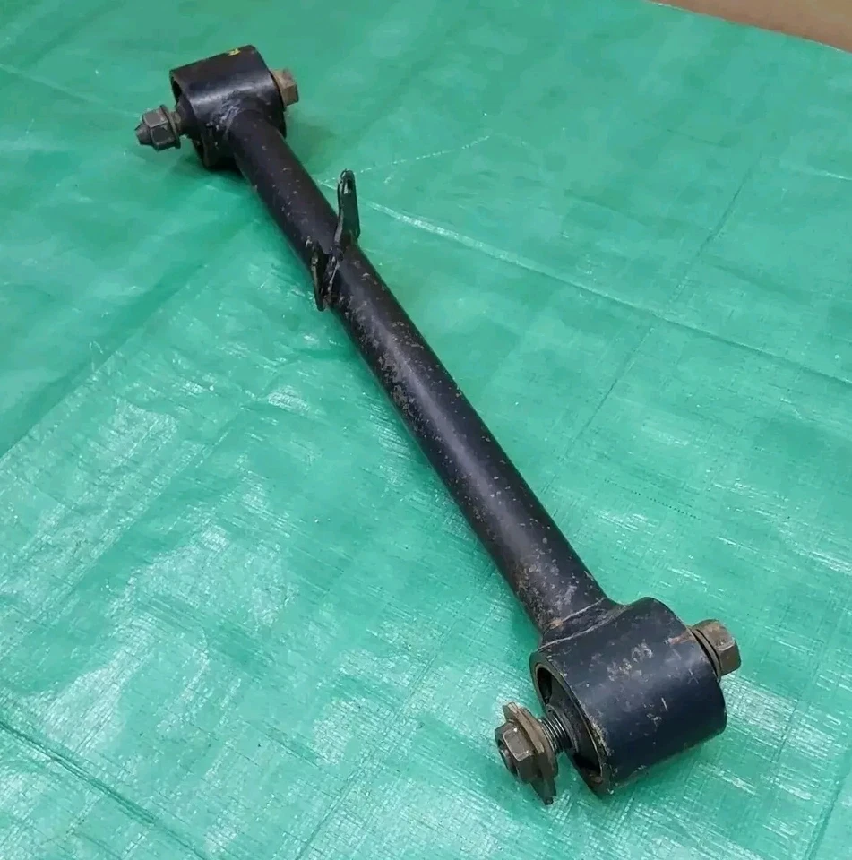 Brazo de control inferior trasero lado pasajero Toyota 4Runner 1990-1995 OEM Foto 3 de 4