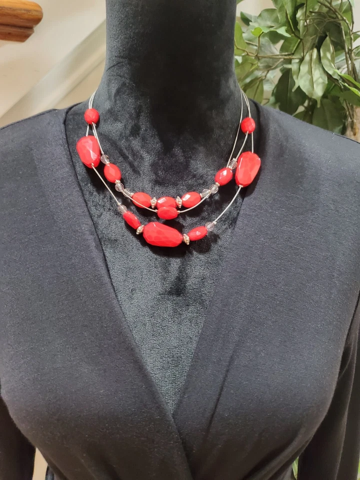 Vestido para mujer Cabi negro liso rayón cuello en V manga larga hasta la rodilla talla X-pequeño Foto 2 de 4