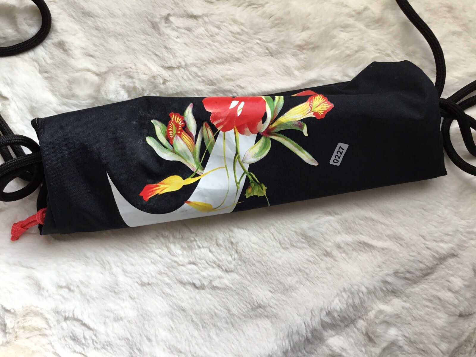 Nike String Backpack shopping bag casual beach tr… - image 5