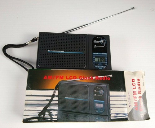 Vintage AM/FM LCD Clock Radio - Small | eBay