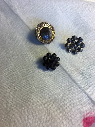 Crafting 3 Victorian Mixed Metal Steel Buttons Lot HH-22 - Picture 4 of 5