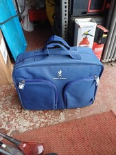 car cleaning kit with 7 bottles for interior and exterior cleaning with bag