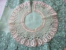 Spitzenkragen, Handarbeit gehäkelt, weiß