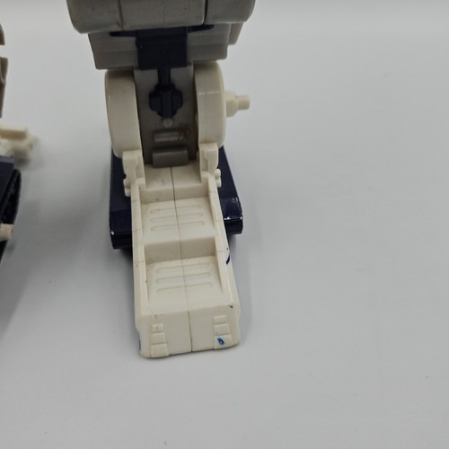 Hasbro Transformers Cybertron (RID) Metroplex 2005 - Not Complete READ - Picture 7 of 10