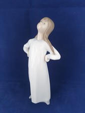 LLADRO Nao Retired 4872 Girl In Night Gown Hands On Hips. Vgc