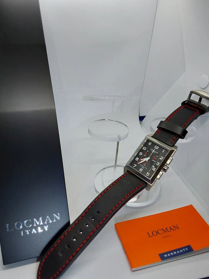 Cronógrafo de titanio para hombre cuadrado cuarzo Stealth por Locman Italia modelo 242BK2BK Foto 3 de 4