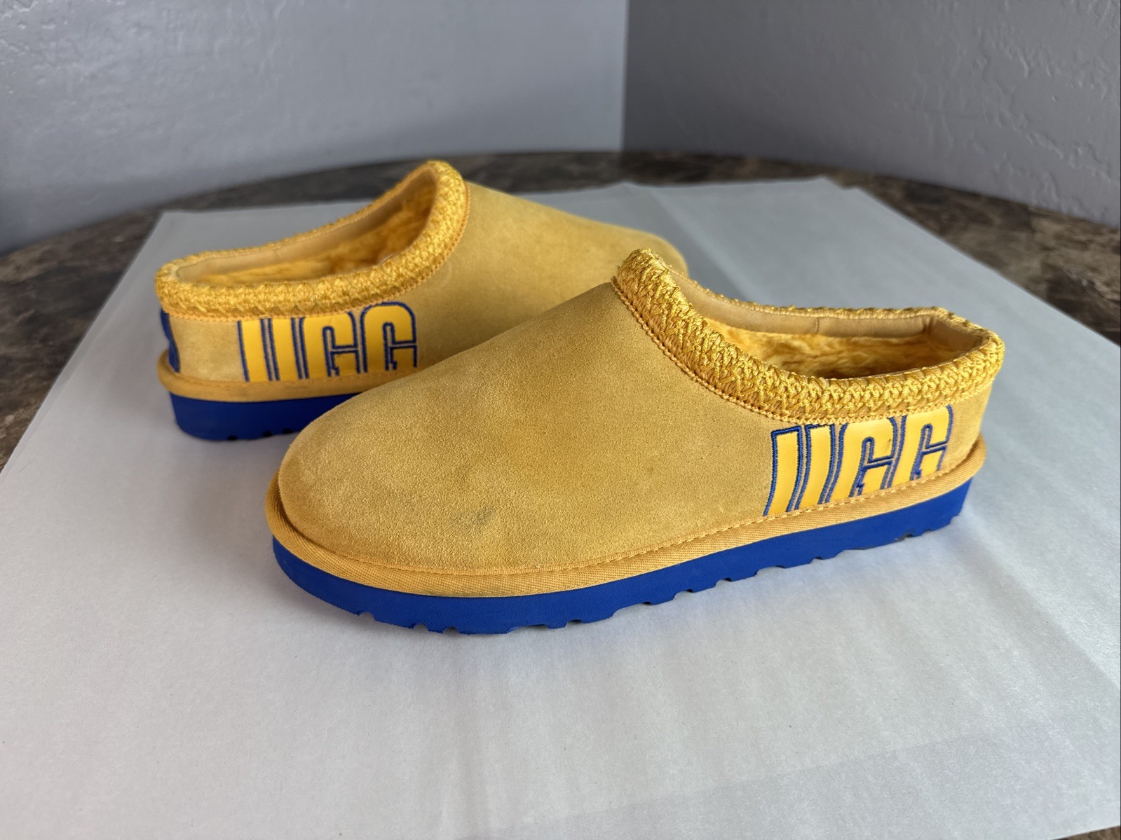 PANTOFOLA D’ORO UGG Pantofole Uomo Tg 9 Tasman Grafiche Contorno Lana Oro Blu Royal 1134453