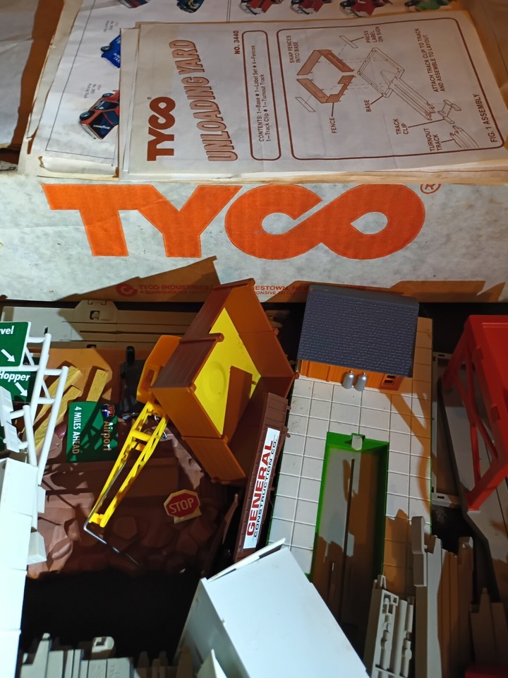 Vintage Tyco Slot Car Track With Extras eBay