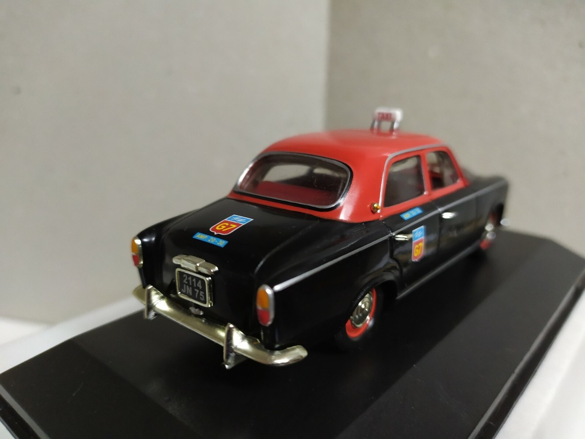 PEUGEOT 403 TAXI G7 - 1/43 Nostalgie - Collection