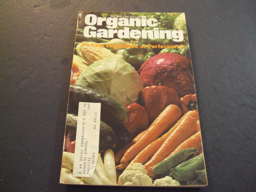 Organic Gardening July 1979 Picking Vegetables,Fall Vegetables ID:51897