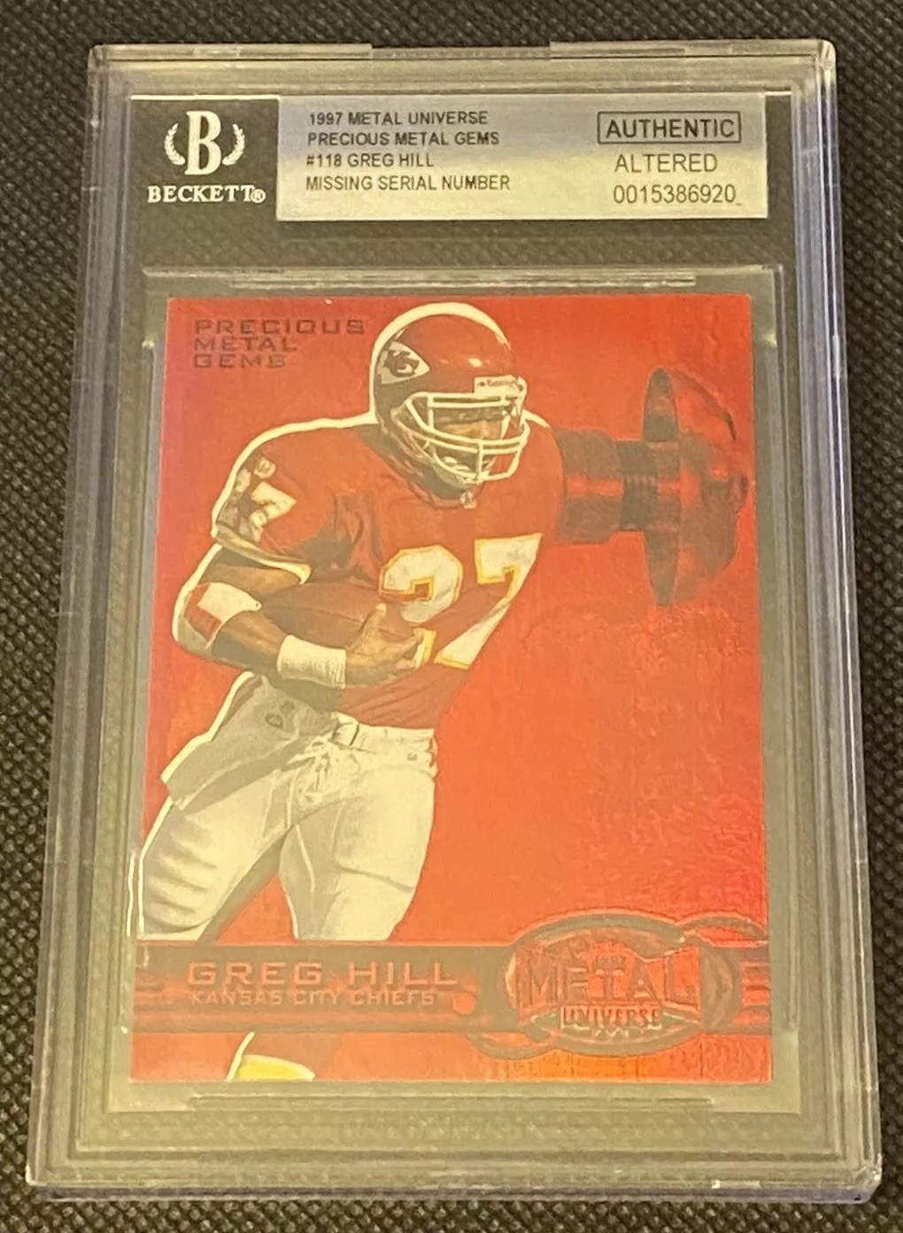 1997 Metal Universe Precious Metal Gems Red Greg Hill # 118 BGS Authentic Alt
