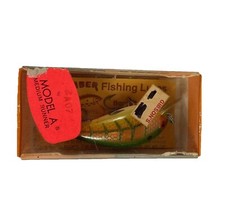 Vintage BOMBER 2A07 MODEL A LURE NEW IN BOX  Very Rare Color Green Pink Yellow