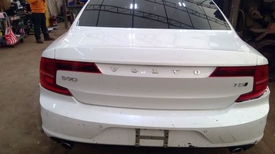 (LOCAL PICKUP ONLY) Roof Glass Front Fits 18-23 VOLVO S90 6847565