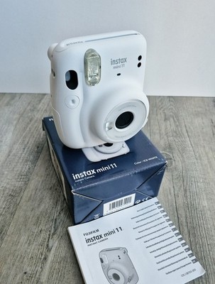 Fujifilm Instax Mini 11 Sofortbildkamera   Ice White   neuwertig mit OVP '' TOP ''