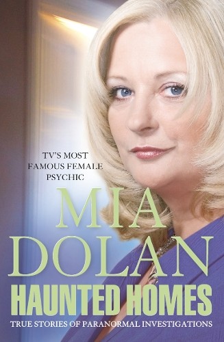 Миа Долан Дома с привидениями (в мягкой обложке) (ИМПОРТ ИЗ Великобритании)