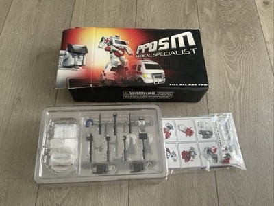 Transformers iGear PP05M Medical Specialist Ratchet New Open Box