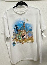 2025 Disney Parks Disneyland Mickey  Friends Castle TShirt XL Vintage Style uni