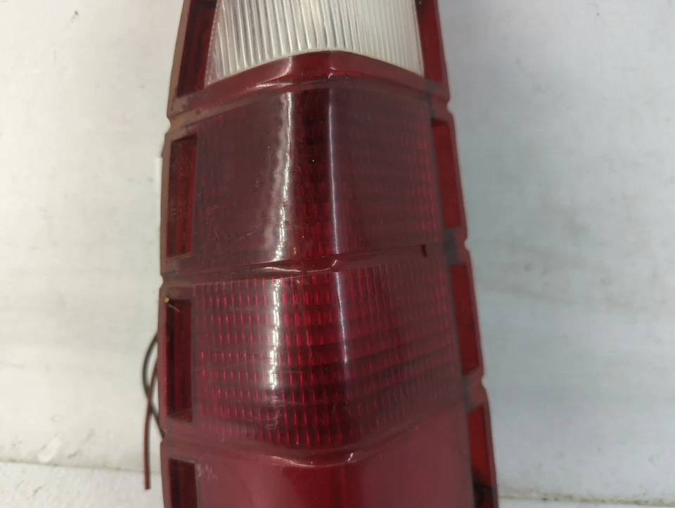 1986 Dodge Ramcharger левая сторона водителя задний фонарь оригинальный ZNFRM - Изображение 3 из 4