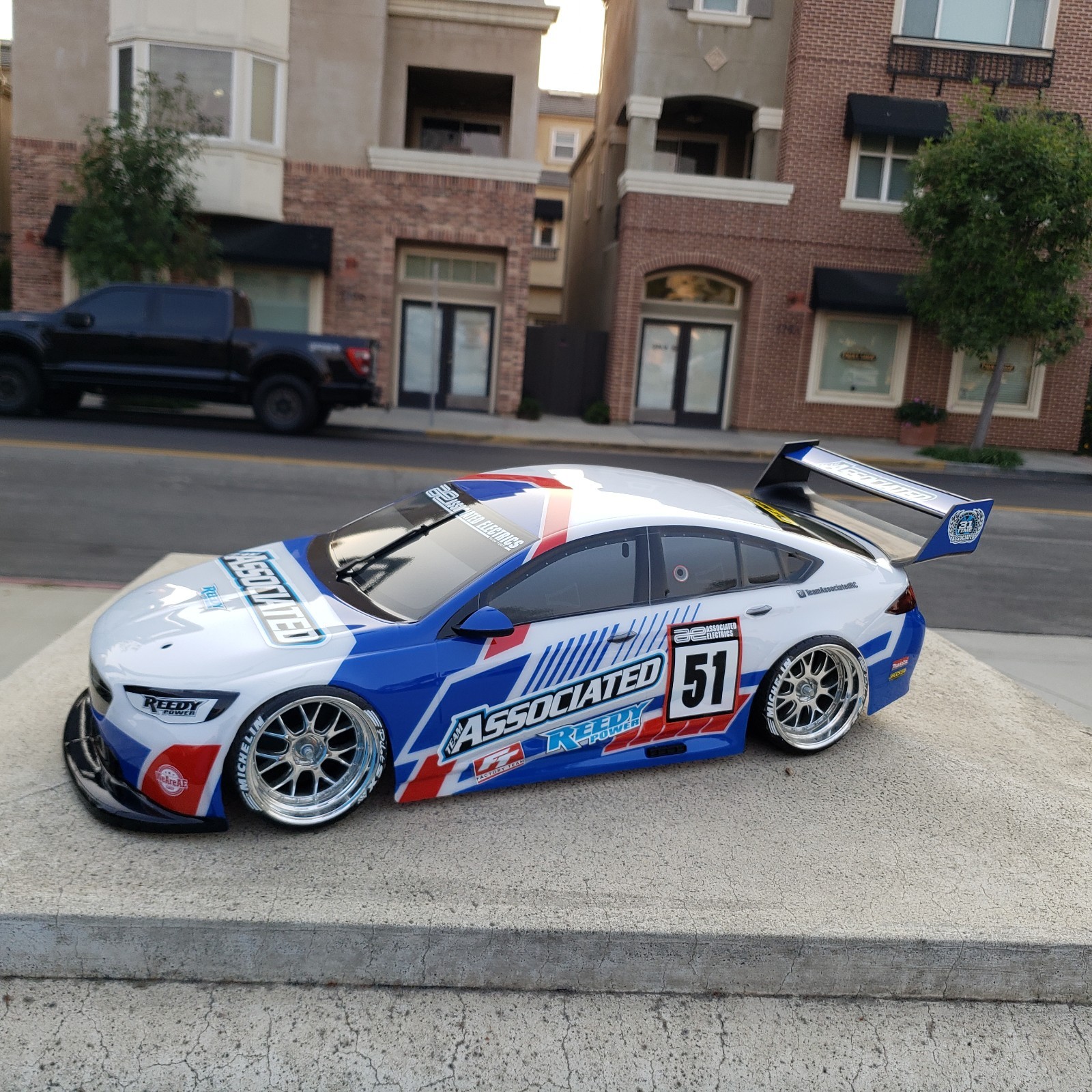 Picture 7 of 10